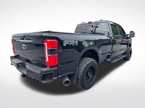 Black Metallic 2024 Ford F-350 Lariat