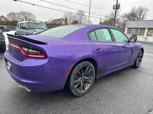 2018 Dodge Charger SXT
