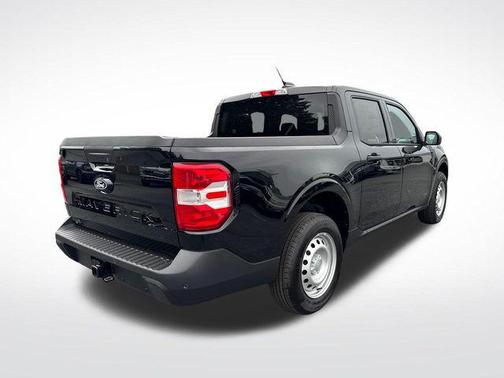 SHADOW BLACK 2026 Ford Maverick XL