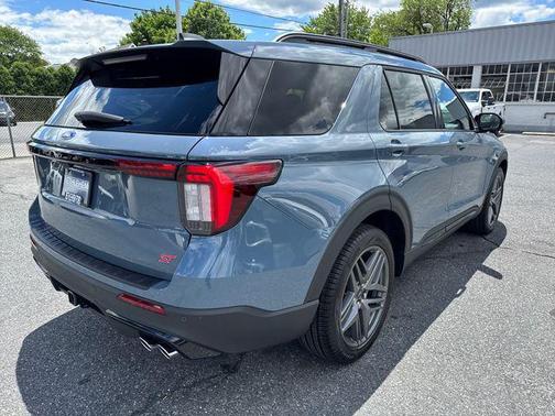 Vapor Blue Metallic 2026 Ford Explorer ST
