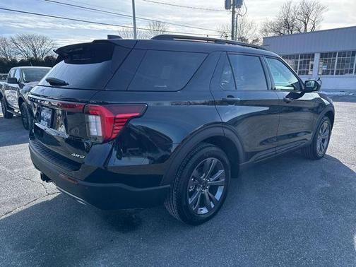 2026 Ford Explorer Active (200A)