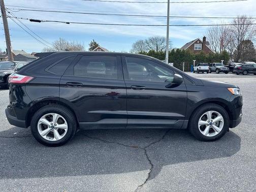 2019 Ford Edge SE