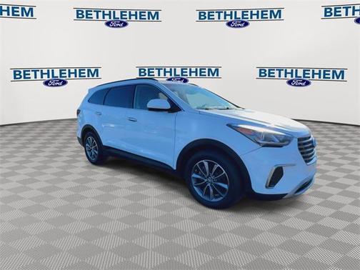 2017 Hyundai SANTA FE SE