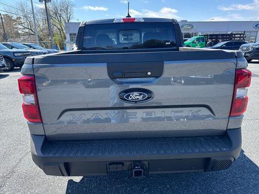 CARBONIZED GRAY METALLIC 2026 Ford Maverick Lariat
