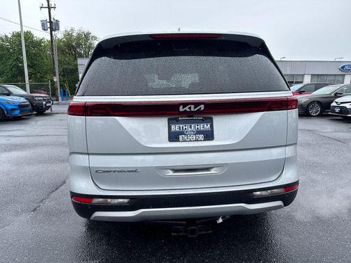 Silky Silver 2022 Kia Carnival LXS