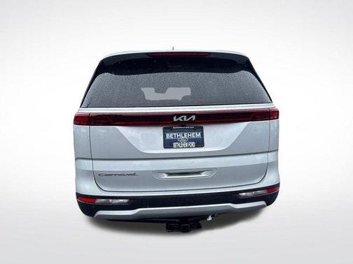 Silky Silver 2022 Kia Carnival LXS