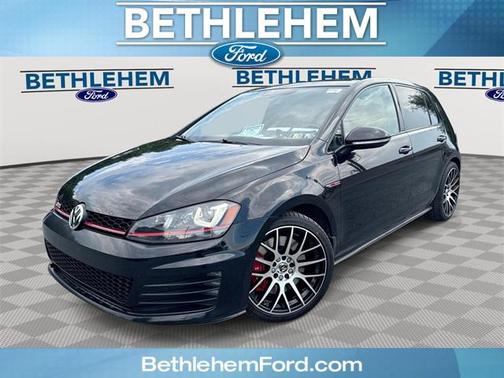 2017 Volkswagen Golf GTI 2.0T SE 4-Door