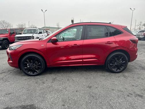 2026 Ford Escape ST-Line Elite