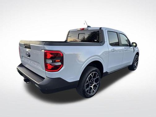 SPACE WHITE METALLIC 2026 Ford Maverick Lariat