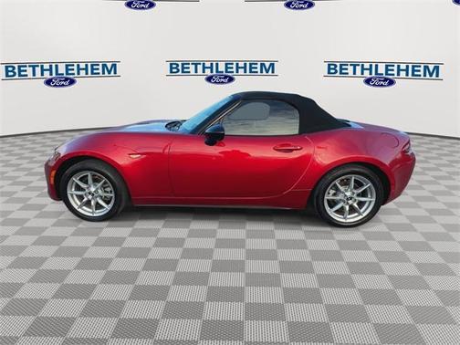 2016 Mazda MX-5 Miata Sport