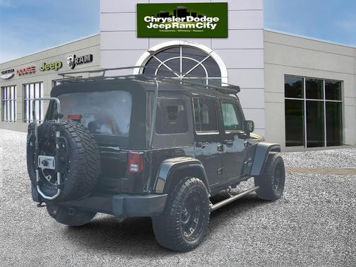 2017 Jeep Wrangler Unlimited Sahara