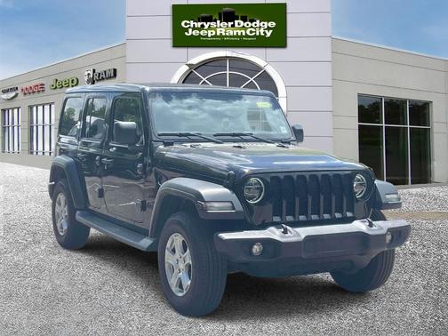 Black Clearcoat 2022 Jeep Wrangler Unlimited Sport S