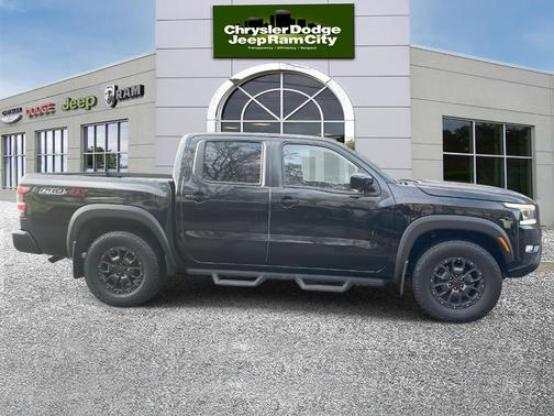 2022 Nissan Frontier PRO-4X