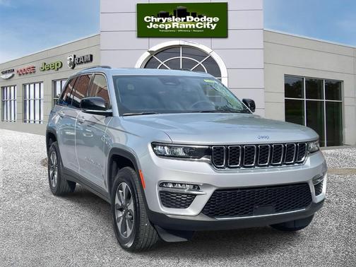2022 Jeep Grand Cherokee 4xe Base