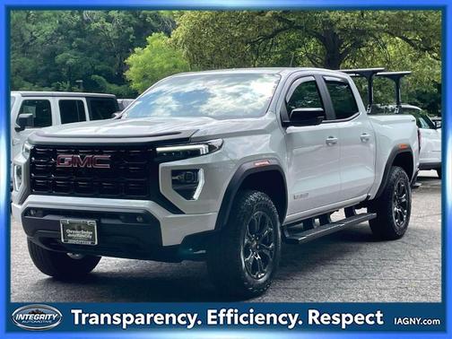 Summit White 2024 GMC Canyon Elevation