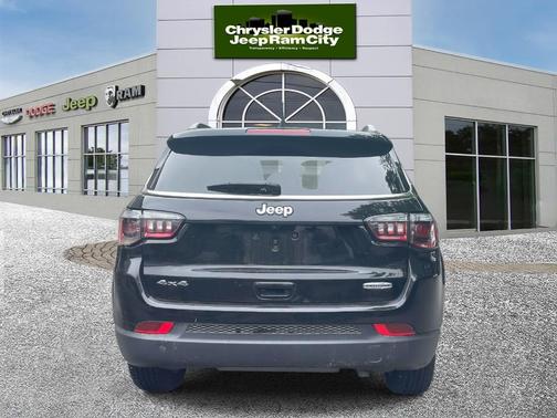 2022 Jeep Compass Latitude