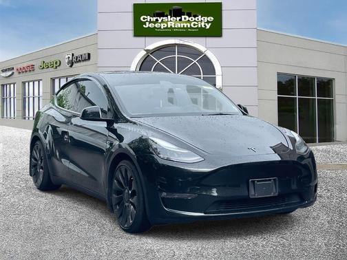 2023 Tesla Model Y Performance