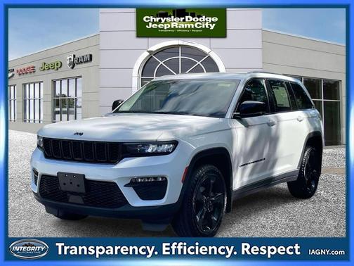 Bright White Clearcoat 2023 Jeep Grand Cherokee Limited