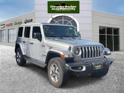 2022 Jeep Wrangler Unlimited Sahara