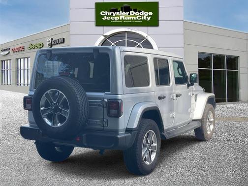 2022 Jeep Wrangler Unlimited Sahara