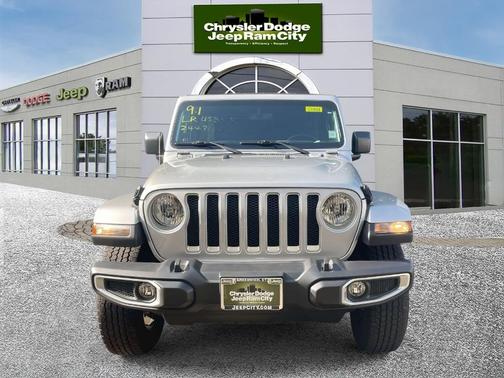 2022 Jeep Wrangler Unlimited Sahara