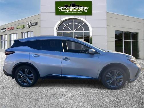 2023 Nissan Murano Platinum