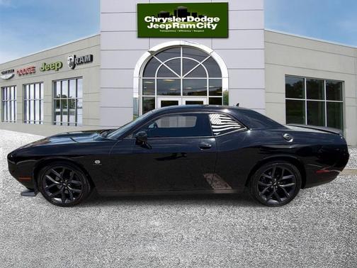 Pitch Black Clearcoat 2019 Dodge Challenger R/T