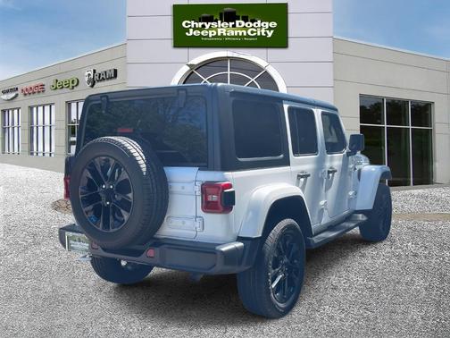 2022 Jeep Wrangler Unlimited 4xe Sahara