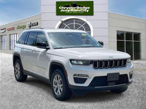 Bright White Clearcoat 2023 Jeep Grand Cherokee Limited