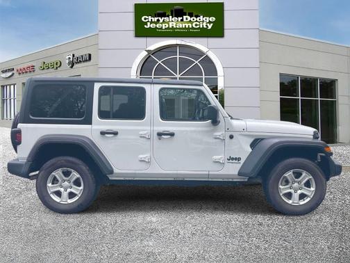 Bright White Clearcoat 2022 Jeep Wrangler Unlimited Sport S