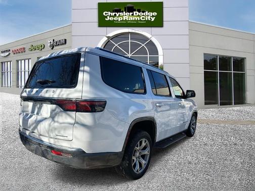 2022 Jeep Wagoneer Series II