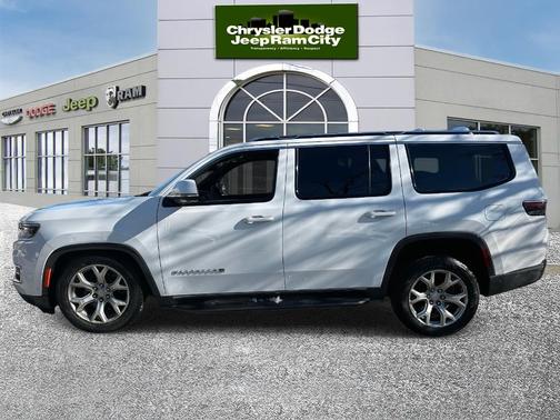 2022 Jeep Wagoneer Series II