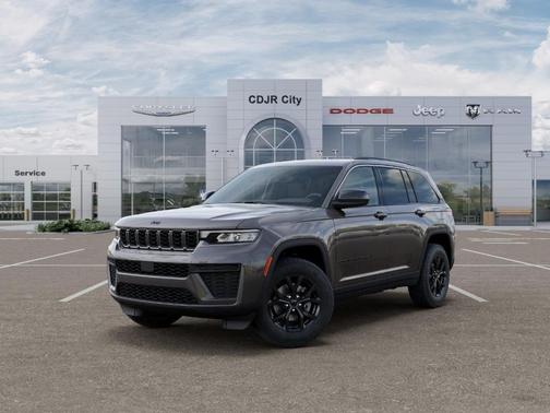 Metallic 2026 Jeep Grand Cherokee Laredo