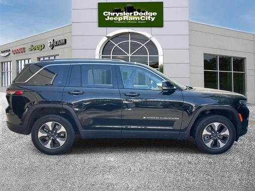 2023 Jeep Grand Cherokee 4xe Base