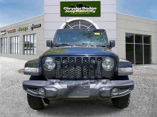Black Clearcoat 2022 Jeep Gladiator Sport