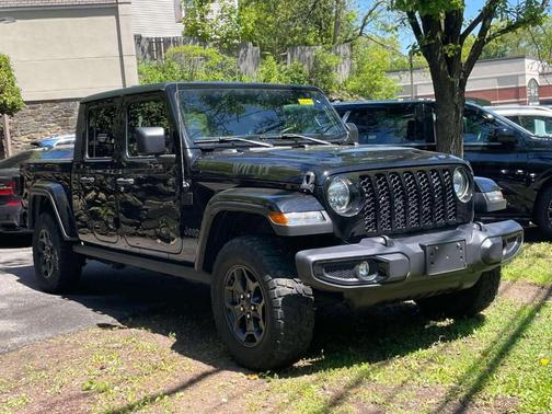 Black Clearcoat 2022 Jeep Gladiator Sport