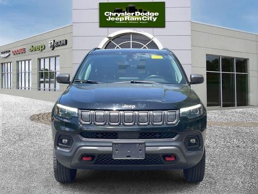 Diamond Black 2022 Jeep Compass Trailhawk