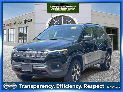 Diamond Black 2022 Jeep Compass Trailhawk