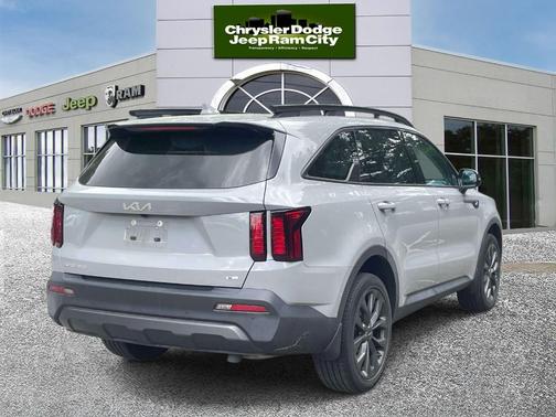 Wolf Gray 2023 Kia Sorento X-Line EX