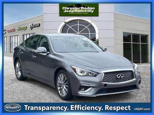 2023 INFINITI Q50 LUXE