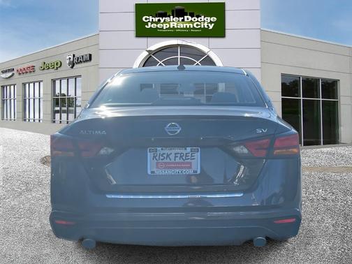 2021 Nissan Altima 2.5 SV