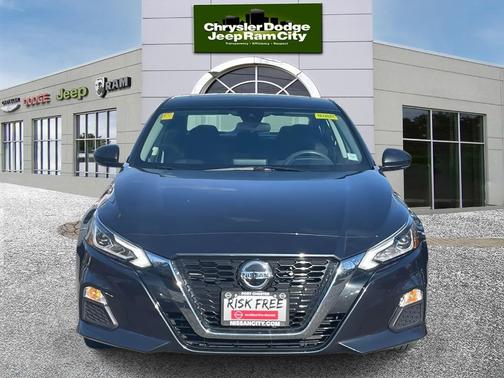 2021 Nissan Altima 2.5 SV