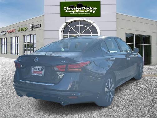 2021 Nissan Altima 2.5 SV