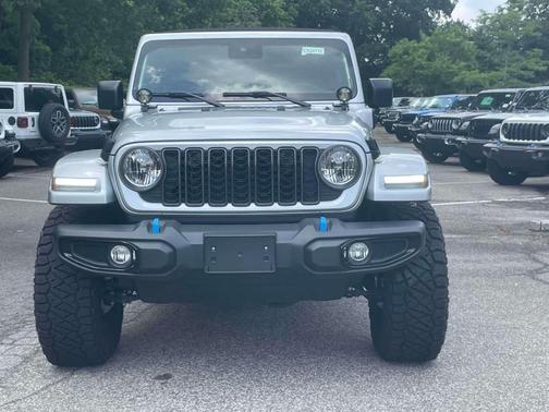 2024 Jeep Wrangler 4xe Sport
