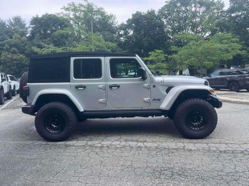2024 Jeep Wrangler 4xe Sport