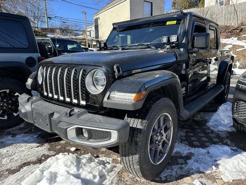 2022 Jeep Gladiator Overland