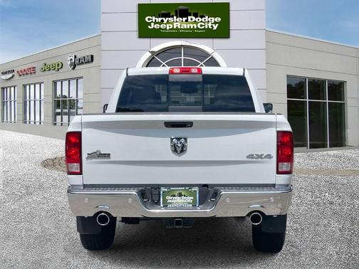Bright White Clearcoat 2016 RAM 1500 Big Horn