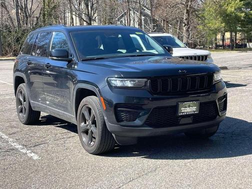 2023 Jeep Grand Cherokee Altitude