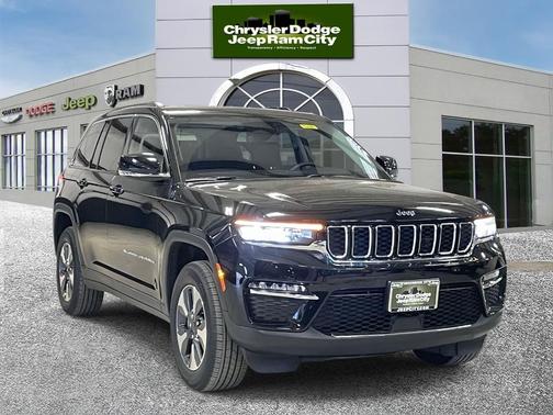 2022 Jeep Grand Cherokee 4xe Base