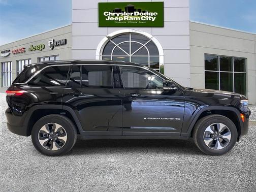 2022 Jeep Grand Cherokee 4xe Base